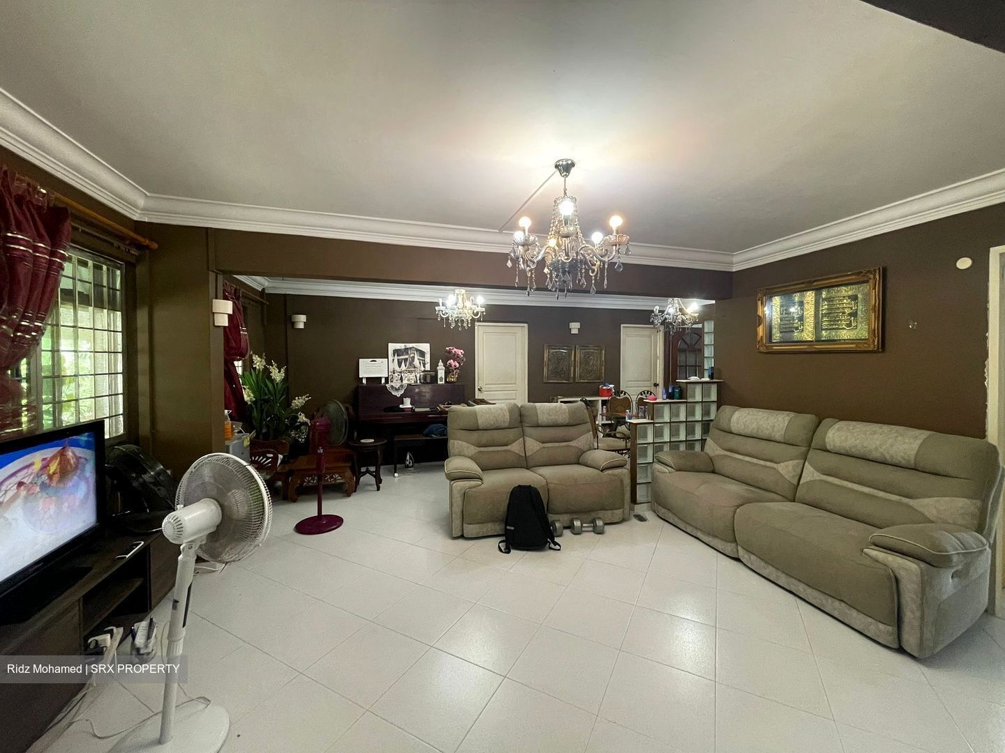 Woodlands Street 13 thumbnail photo